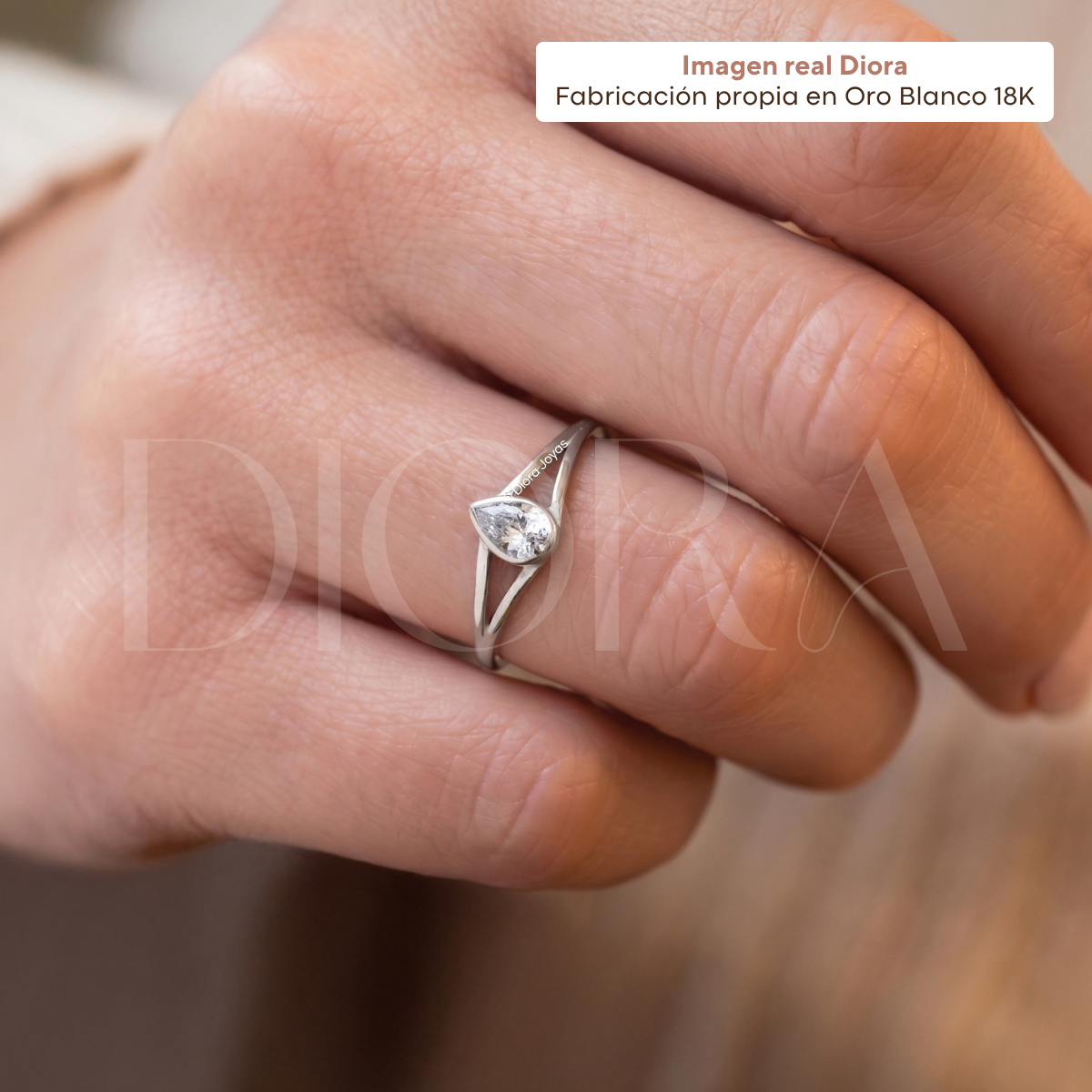 Anillo de Compromiso Goccia - Oro Blanco 18K