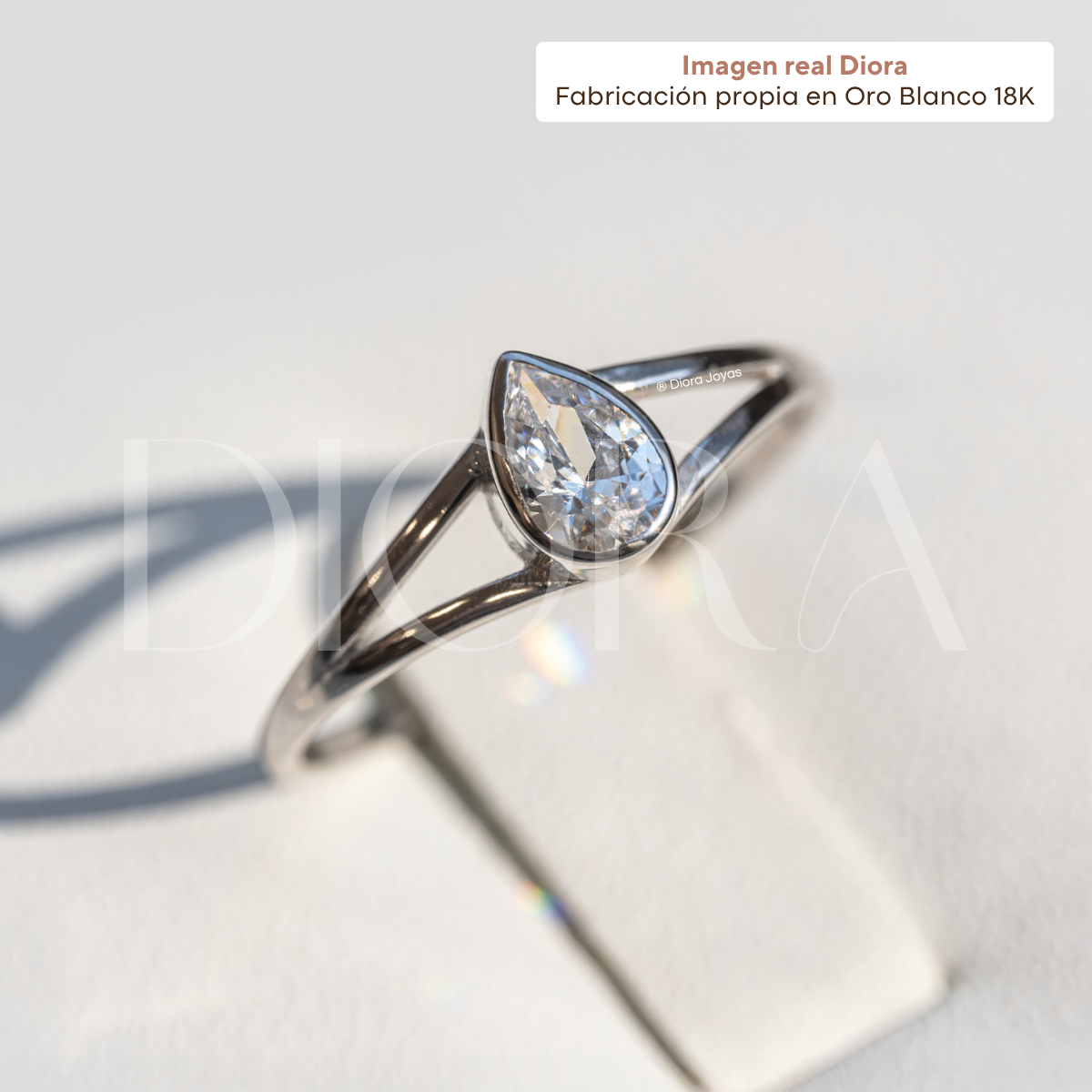 Anillo de Compromiso Goccia - Oro Blanco 18K