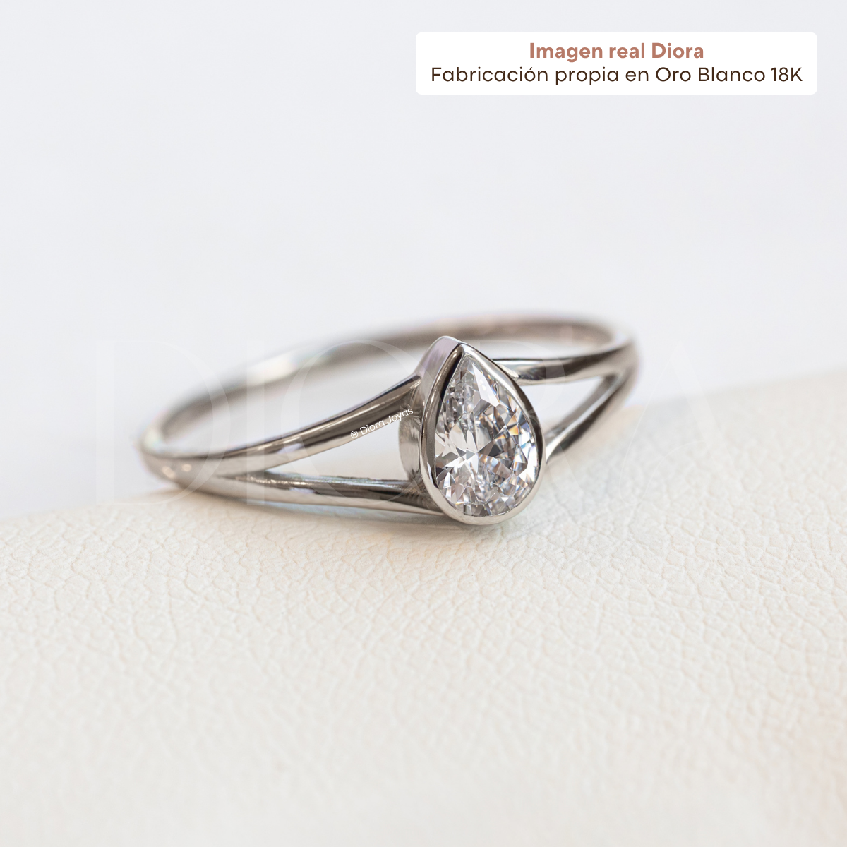 Anillo de Compromiso Goccia - Oro Blanco 18K